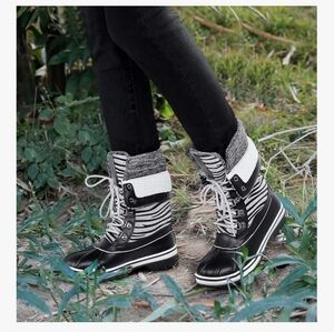 NWT Black and White Women's Boots, Size 7